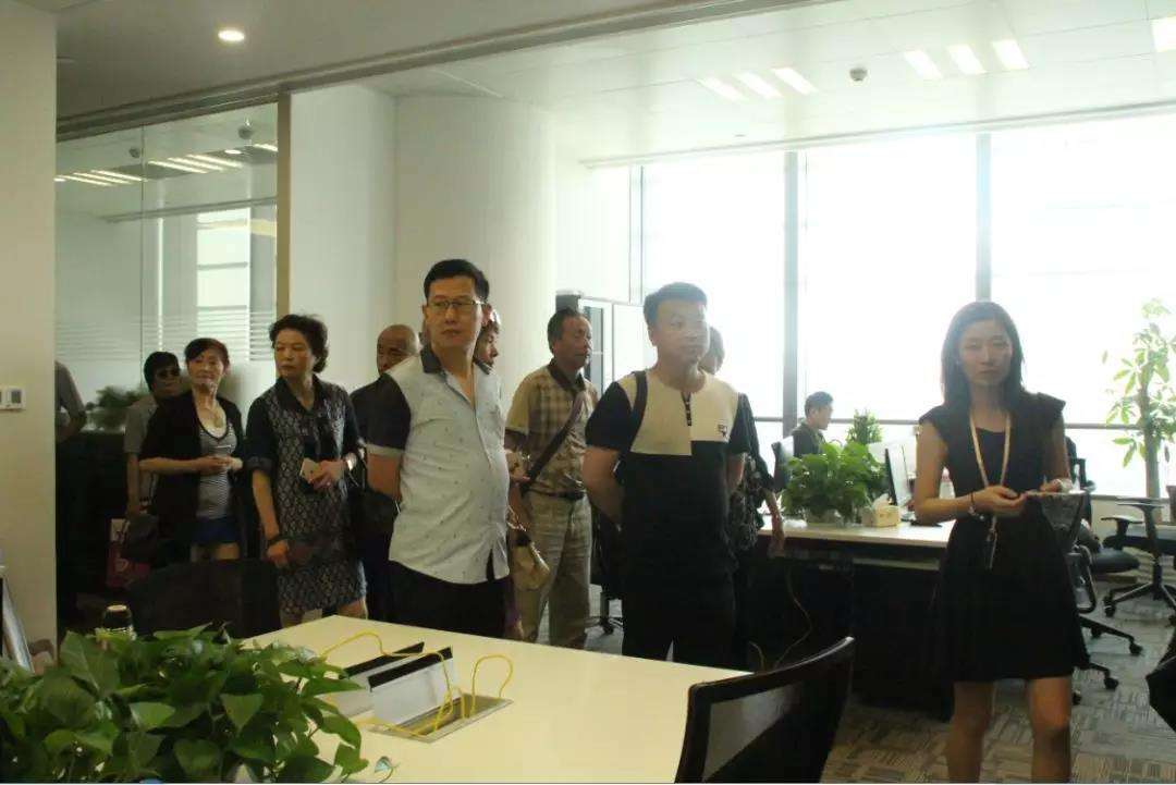 1572493703291387.jpg 客戶來訪3.jpg